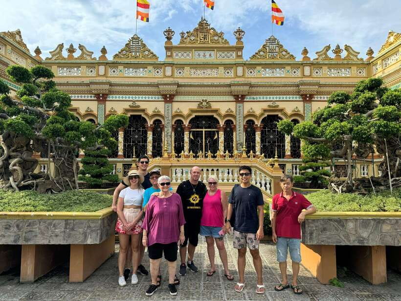Ho Chi Minh City: 2-Day Bike & Kayak Mekong Delta Tour - Kayaking, rice planting, and catching fish