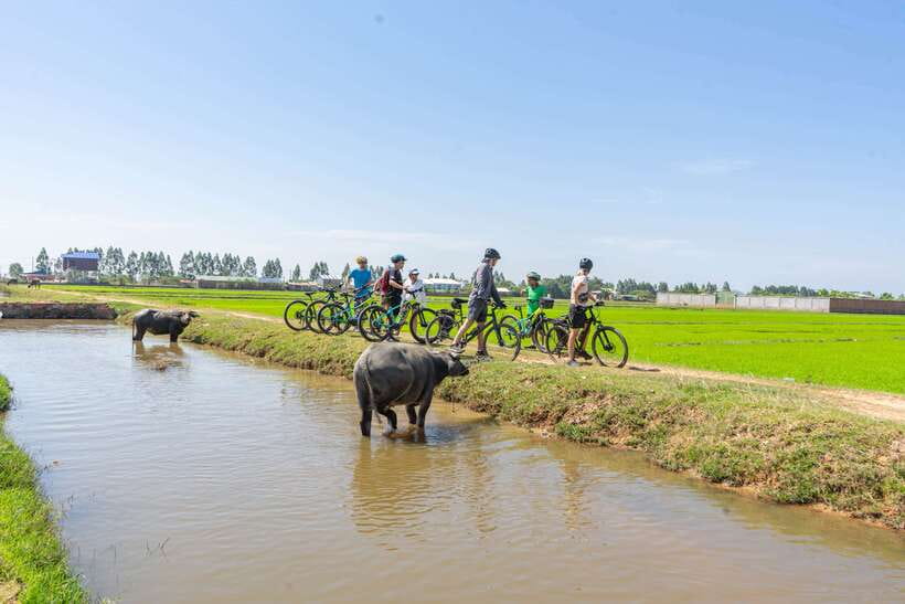 Kampong Phluk: Floating Village Sunset Bike Tour or E-Bike - Why this Siem Reap bike tour feels different