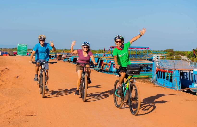 Kampong Phluk: Floating Village Sunset Bike Tour or E-Bike - Morning pickup, bike fitting, and the ride into the countryside