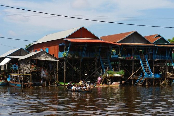 Kampong Phluk Floating Village & Sunset Lake Canoe Tour - Entering Kampong Phluk’s stilted village