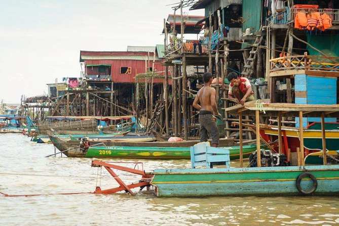 Kampong Phluk Floating Village Tour by Boat - Leaving Siem Reap in an air-conditioned vehicle