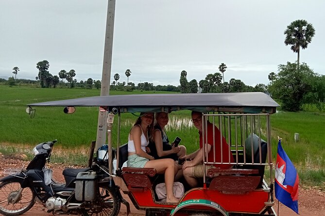 Kampot/Cambodia pepper farm . Cave. lake. Kep Crab market & more. - Kampot’s salt fields near the coast