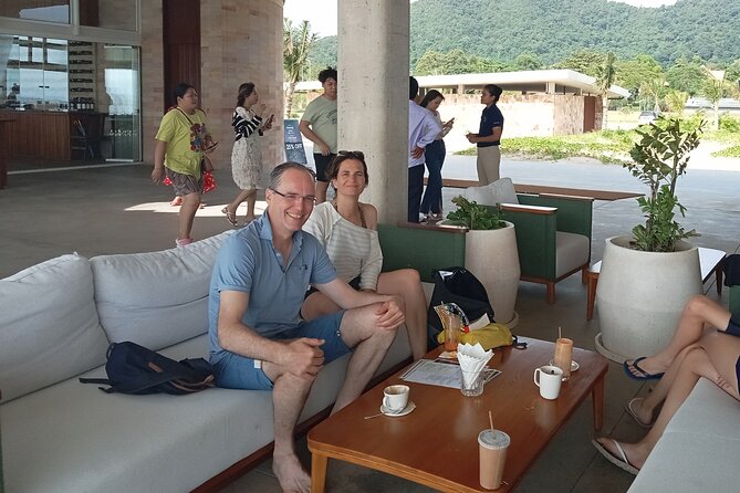 Kampot/Cambodia pepper farm . Cave. lake. Kep Crab market & more. - Kep Crab Market and the final hour and a half