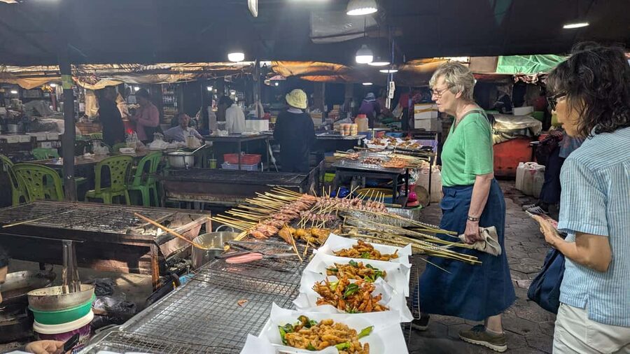 Kampot Pepper & Kep/Crab Market Tours: Salt, Secret lake - Salt fields and the work behind Kampot’s coast