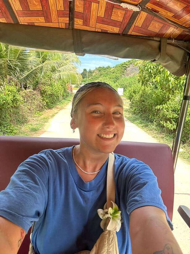Kampot: Tuk Tuk Trip to Pepper Farm, Kep, Crab Market & More - Kep Crab Market and a proper Cambodian lunch