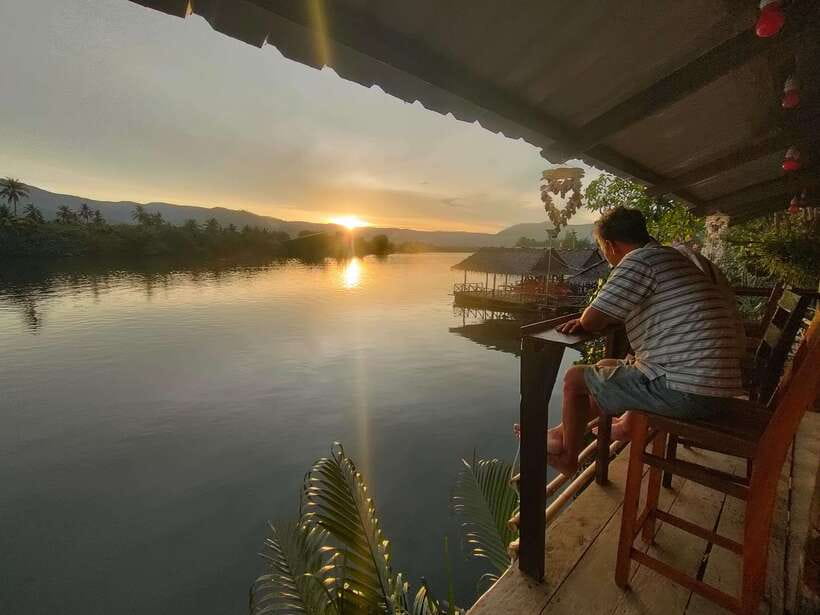 Kayaking tour around green cathedral - Starting at Epic Arts Café in Kampot