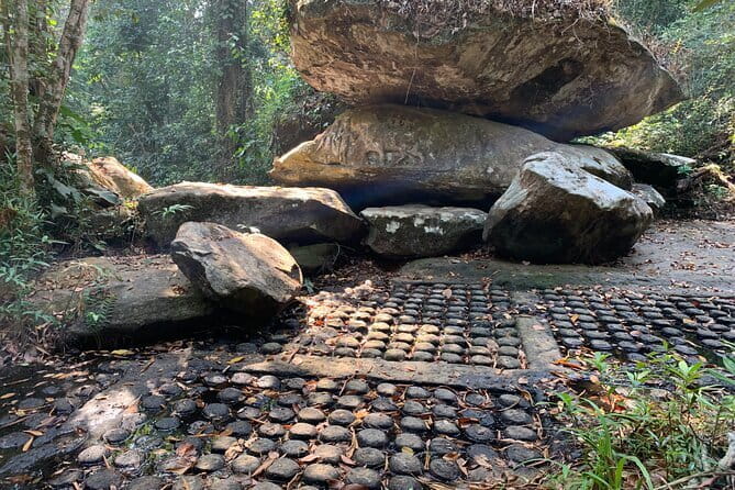 Kbal Spean, Banteay Srei, Beng Melea & Rolous temples Tour - A long day beyond the usual Angkor route