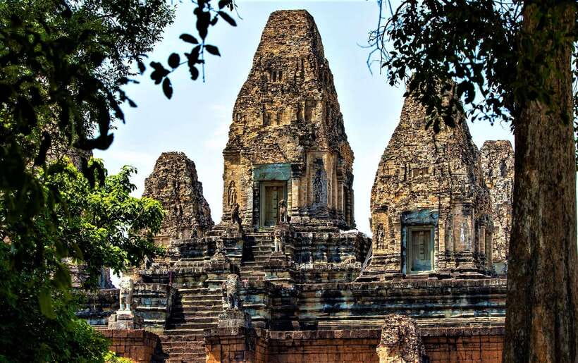 Kbal Spean Trekking Tour with Banteay Srei & Landmine Museum - Guide, group size and daily comfort