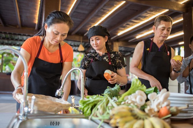 Khmer Cooking Class at a Local's Home in Krong Siem Reap - What the hands-on lesson is like