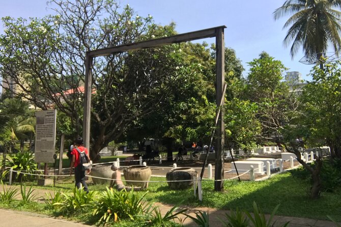 Khmer Rouge, genocide museum &killing field tour - Why this Phnom Penh history tour matters