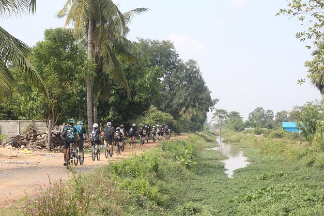 Killing Field & Paddy Rice Fields Tuk Tuk Adventure - Choeung Ek: a serious final stop