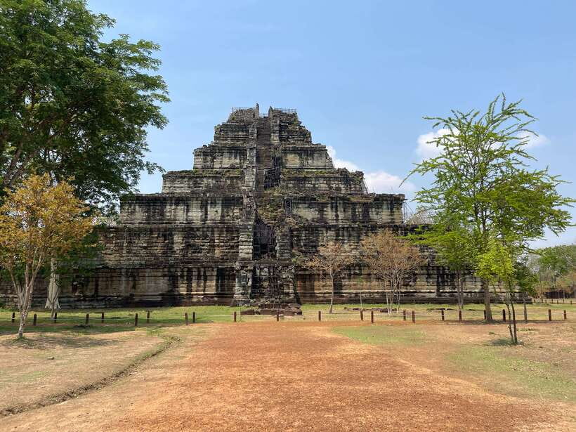 Koh Ker, Kulen Waterfall and Beng Mealea from Siem Reap - River carvings, a reclining Buddha, and cool water