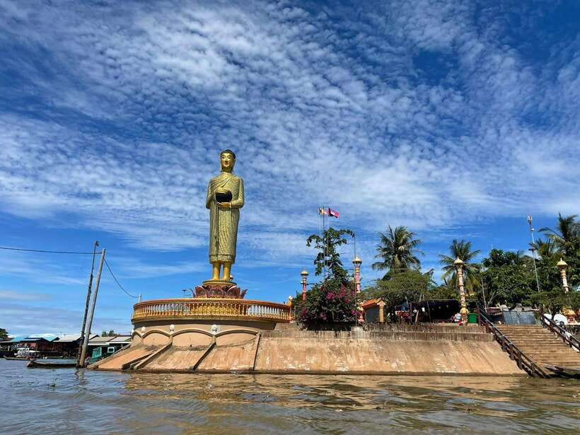 Kompong Kleang Floating Village Guide Tour from Siem Reap - Why Kompong Kleang Feels Different From a Temple Visit