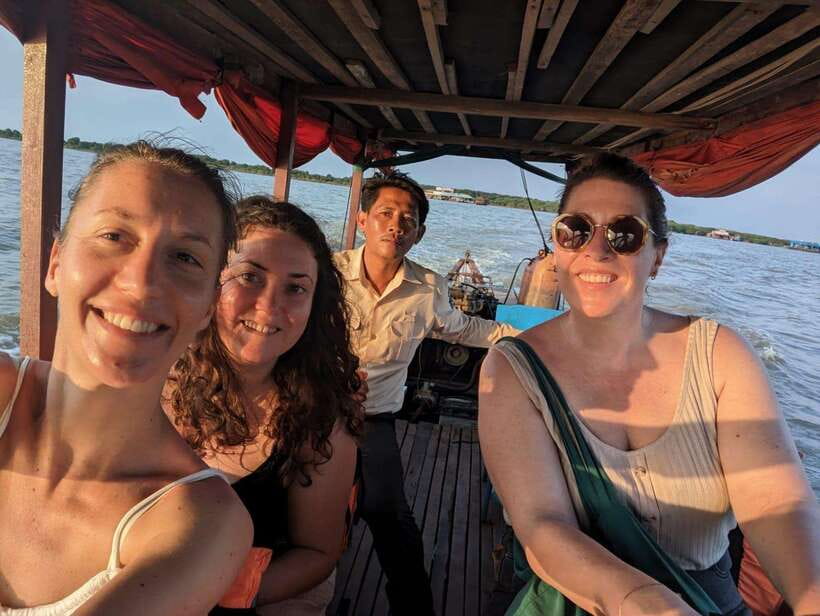 Kompong Kleang Floating Village Guide Tour from Siem Reap - Stop One: A Traditional Village Walk