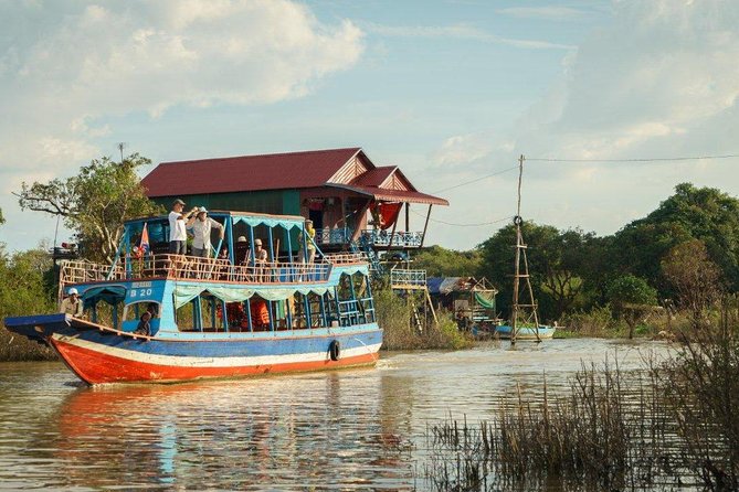 Kompong Phluk Floating Village Private Half-Day Tour - Walking among Kompong Phluk’s stilt houses