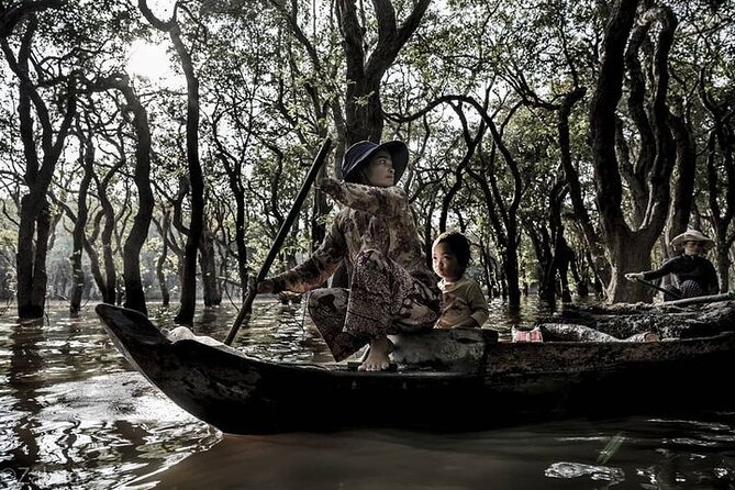 Kompong Phluk Village Tonle Sap Lake Half-Day Tour From Siem Reap - Reaching Kompong Phluk and its high stilts