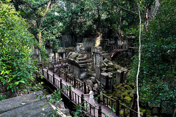 Kulen Mountain Beng Mealea and Banteay Srei Tour from Siem Reap - Preah Ang Thom and the reclining Buddha