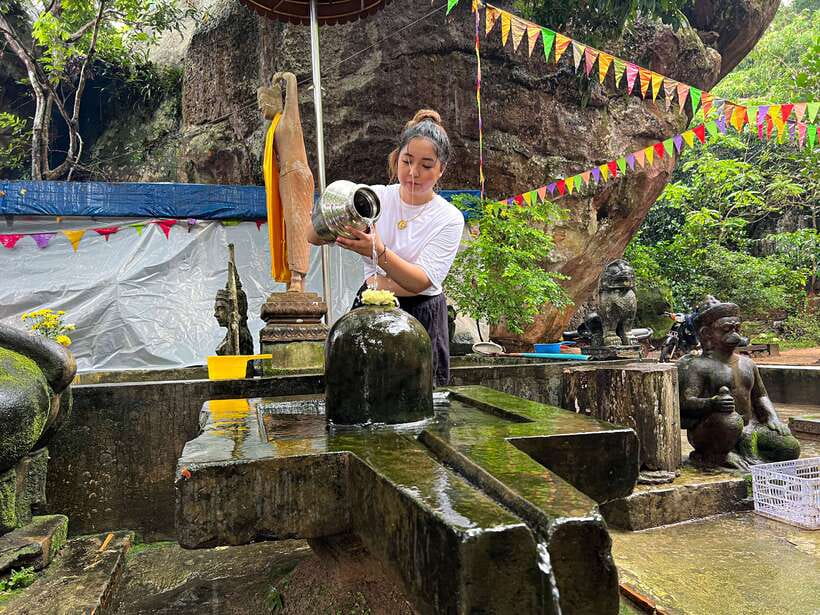 Kulen Mountain: Small-Group Tour and Picnic lunch - Poeng Ta Kho cliff and the mountain views