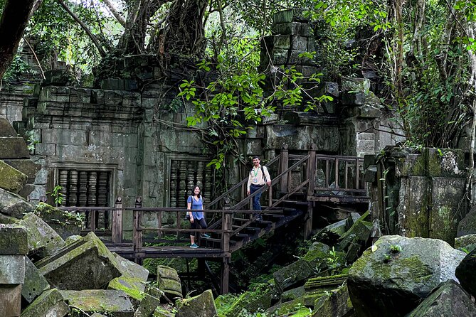 Kulen Mountain with Beng Mealea and Banteay Srei Full Day Tour - Banteay Srei before the crowds