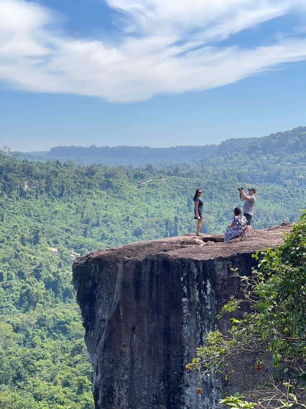 Kulen Waterfall Day Tour with Snacks Small-Group - What the road time and fitness demands mean