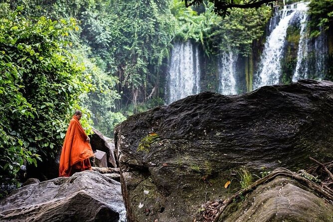 Kulen Waterfall Join-in Tour (local Picnic lunch) - Swimming beneath Kulen Waterfall