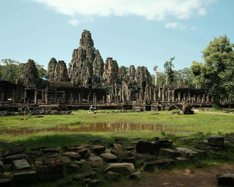 Luxury Private 2-Day Angkor Wat with English or German Guide - The two-day route: more temples, less rushing