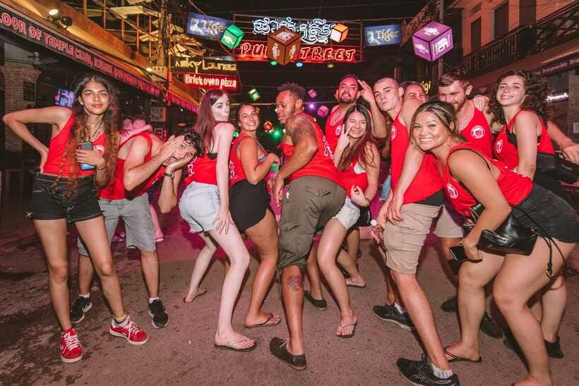Mad Monkey Siem Reap Pub Crawl - Who should book this $12 night out?
