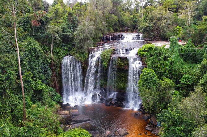 Magical Kulen Mountain by Cambodiajeep - Preah Ang Thom and the reclining Buddha