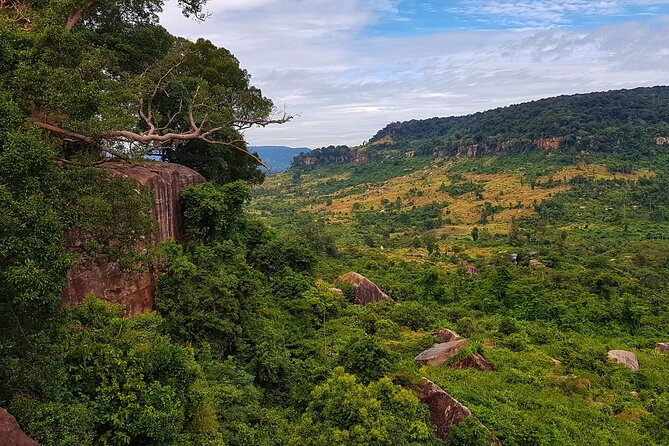 Magical Kulen Mountain by Cambodiajeep - Khmer lunch at a local restaurant