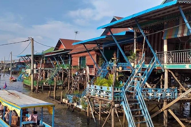 Mechrey Floating Village Tour & Mangrove from Siem Reap - Local food and the fried cricket moment