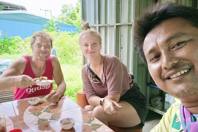 Morning village tour Livelihood tour with Local Product discover - Leaving Battambang for the countryside