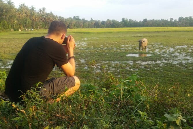 Motobike Countryside Adventure - Full day with lakeside lunch - Temples and a Buddhist pagoda beyond the main circuit