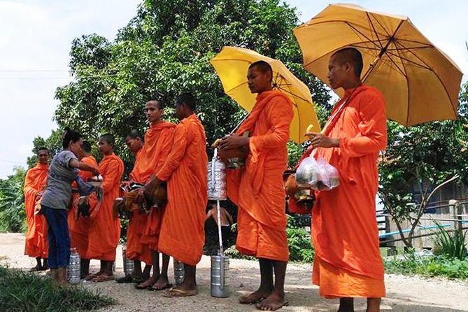 MotoGirl - Day Adventure Tour - The Tycoon Island ferry port and Tonle Sap crossing