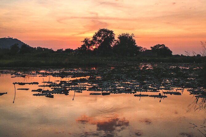 Old Siem Reap Sunset Food Tour by Tuk-Tuk - Starting with Kula food in Siem Reap