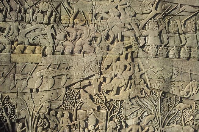 One day Angkor temple tour with private driver - Angkor Thom and the faces of Bayon