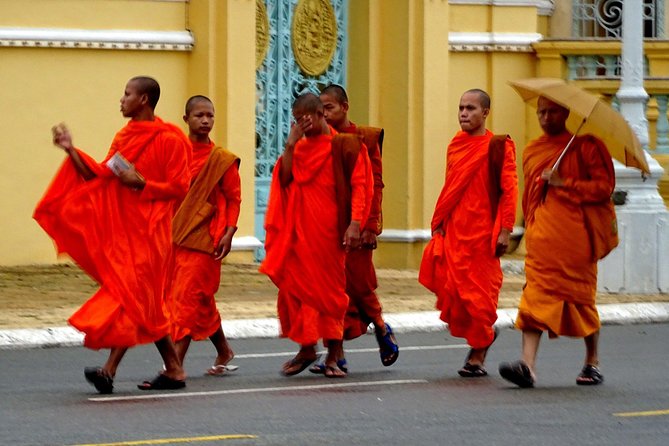 One Day Private Guide Tours History in Phnom Penh Incl. admission - Why this private Phnom Penh day works
