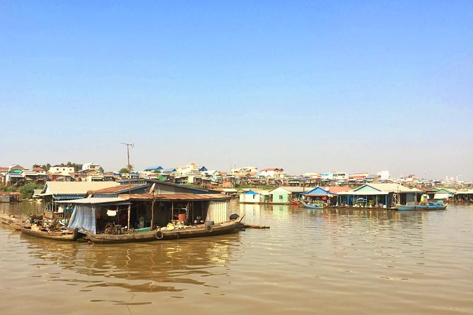 Oudong and Koh Chen Island - Full Day Cruise & Tour with English speaking guide - The tuk tuk ride to Oudong