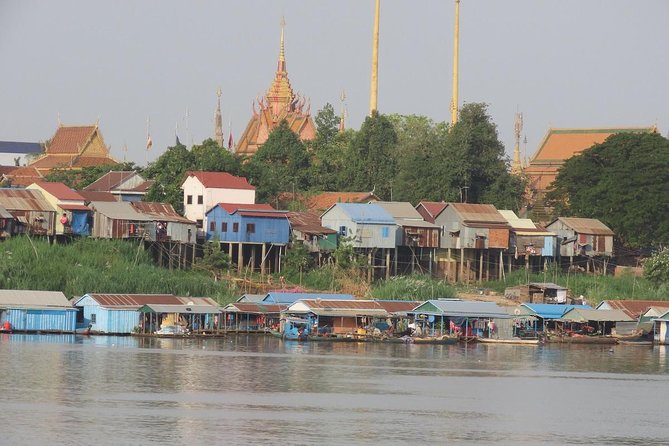 Oudong Mountain And Floating Village Cycle Tour - Why this route is different from a Phnom Penh city tour