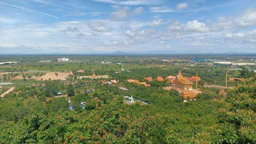 Oudong Mountain - Phnom Penh Former Capital Private Day Tour - Why Oudong makes a strong day trip from Phnom Penh