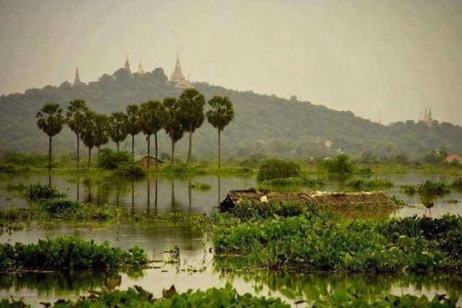 Oudong Temples & Phnom Prasith Private Tour from Phnom Penh - Oudong’s three hills and royal stupas