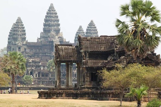 Personalised Angkor Wat Day Tour by an Air-conditioned Car - Angkor Wat in two focused hours
