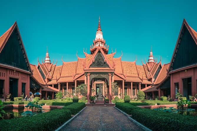 Phnom Pehn City Must See Highlight Guided Tour - Starting at your hotel and setting the day’s pace