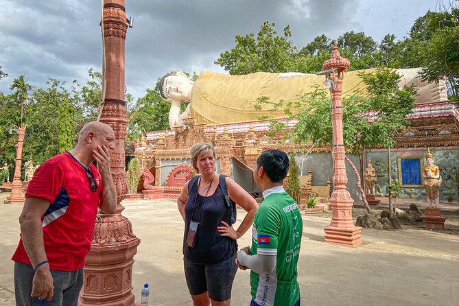 Phnom Penh Bike & Boat Sunset Tour / E-Bike Available - Pagoda visits and local Buddhist life