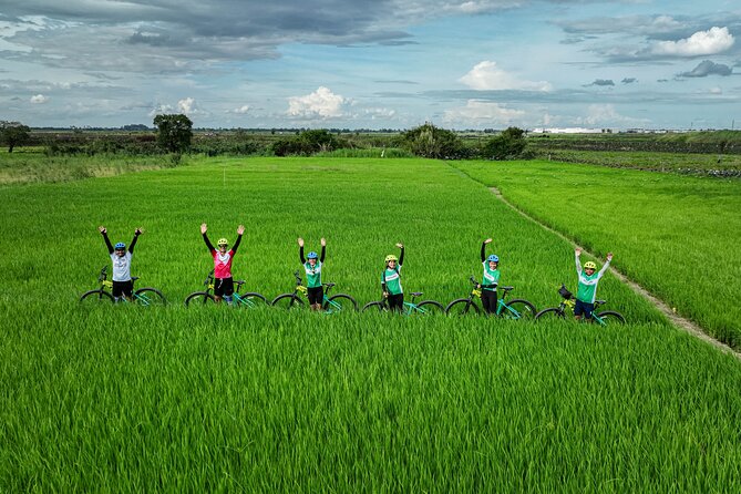 Phnom Penh Bike & Boat Sunset Tour / E-Bike Available - Crossing the Mekong by ferry