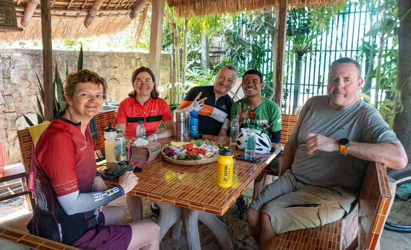 Phnom Penh: Bike & Boat Tour / E-Bike Available - Sunset with drinks and canapé