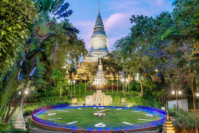 Phnom Penh city Tour by Cyclo - Wat Phnom and the city’s founding story