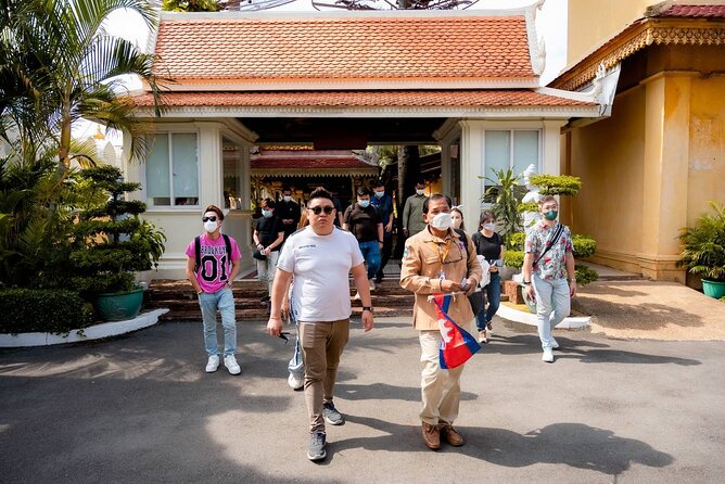 Phnom Penh Full Day Private Tour By Tuk Tuk or Taxi Car - Russian Market and the city’s everyday side