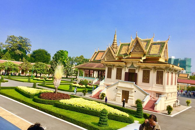 Phnom Penh Full Day Private Tour Included All Admission Tickets - Monuments to independence and the royal family