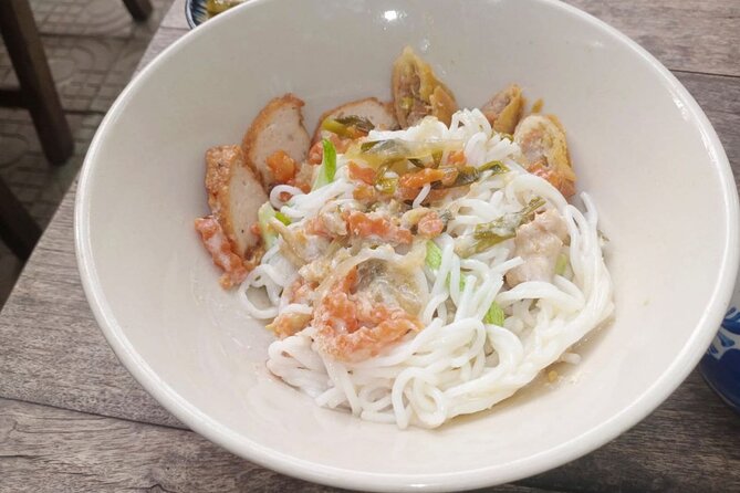 Phnom Penh Local Market & Morning Food Tour Include Drinks - Why a Cambodian breakfast beats another hotel buffet