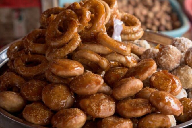 Phnom Penh Local Market & Morning Food Tour Include Drinks - Fried chive cake: a crisp snack with Chinese influence